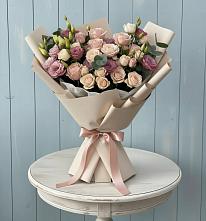 Букет цветов из:  Розы и Лизиантусы #REPLACE_PRED# Кабанске