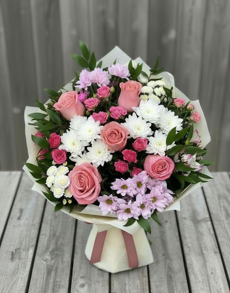Букет цветов из: Альстромерии, Гвоздики, Розы и Хризантемы в Кабанске