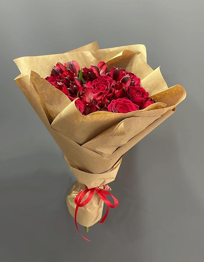 Букет цветов из: Альстромерии и Розы в Кабанске