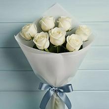 Букет 7 Белых роз Эдлесс Лав в Кабанске
