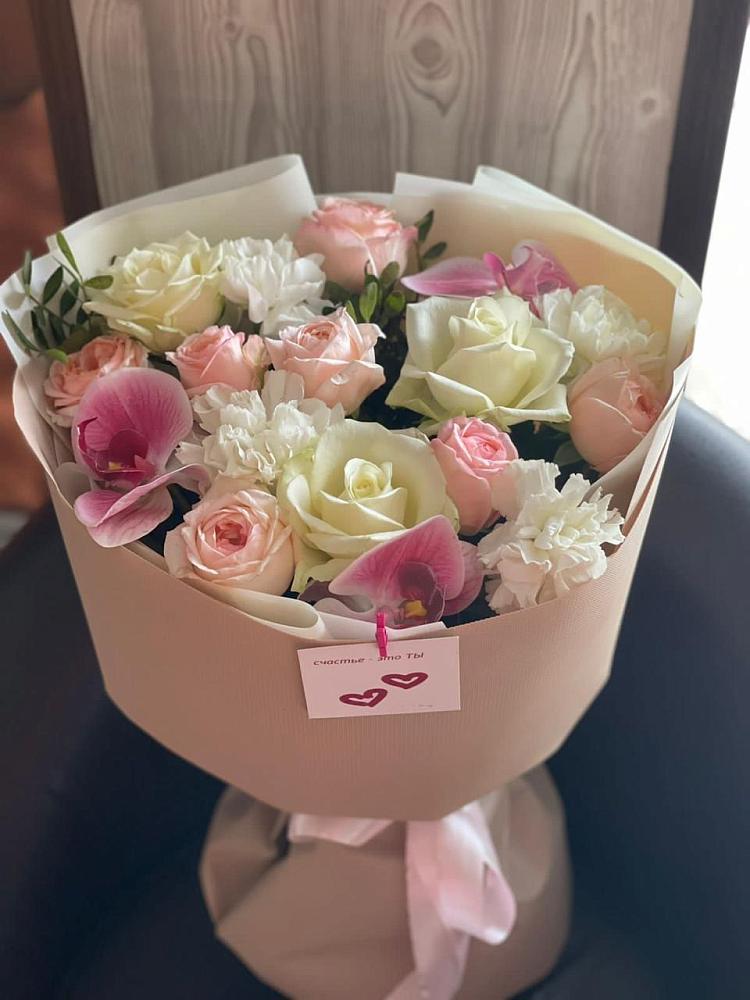 Букет цветов из: Орхидеи, Розы и Гвоздики в Кабанске