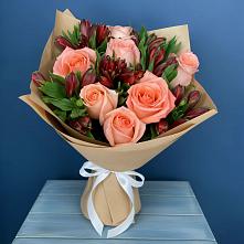 Букет цветов из:  Розы и Альстромерии в Кабанске
