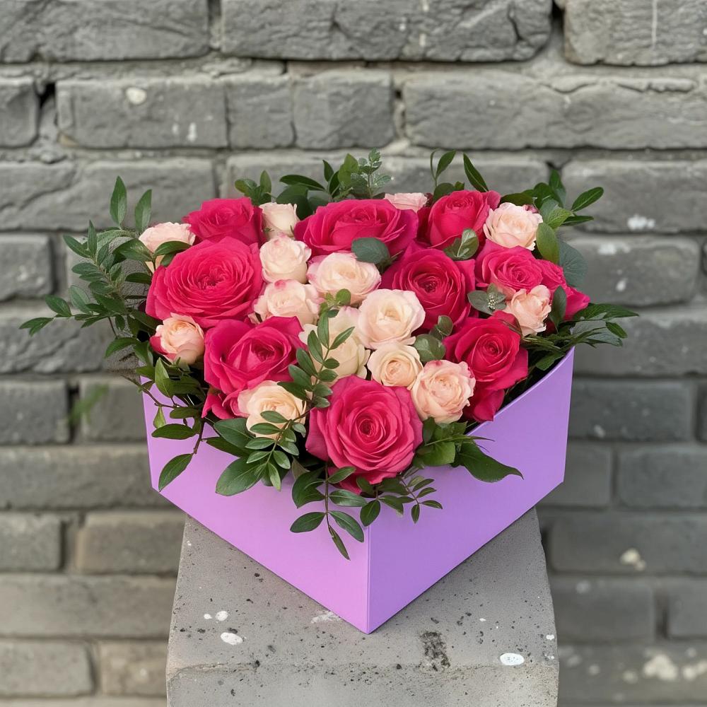 Цветочная композиция из Розы в коробке в Кабанске