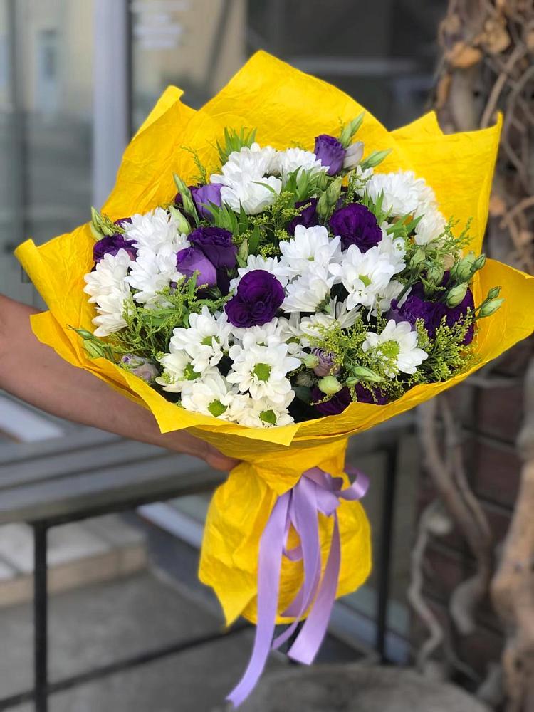 Букет цветов из: Ирисы, Хризантемы и Ромашки в Кабанске