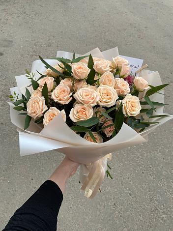 Букет Кремовые розы Латте в Кабанске