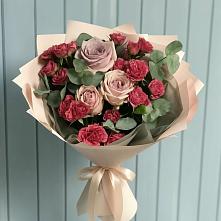 Букет цветов из:  Гвоздики и Розы в Кабанске