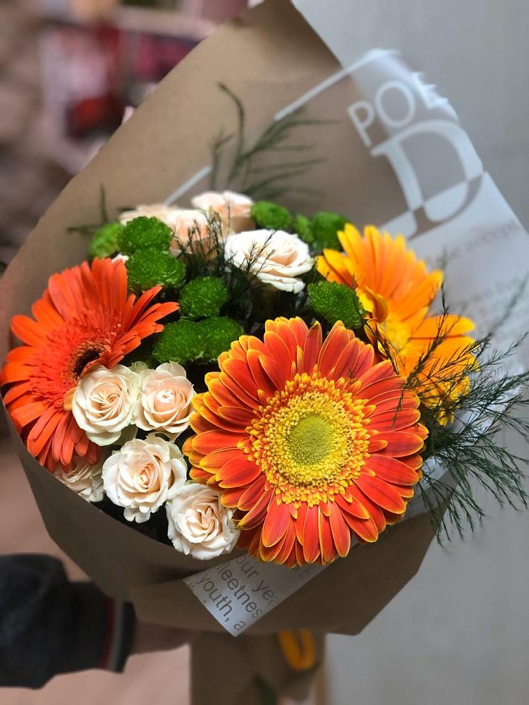 Букет цветов из: Герберы, Хризантемы и Розы в Кабанске