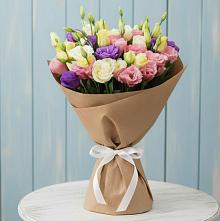 Букет цветов из:  Лизиантусы в Кабанске