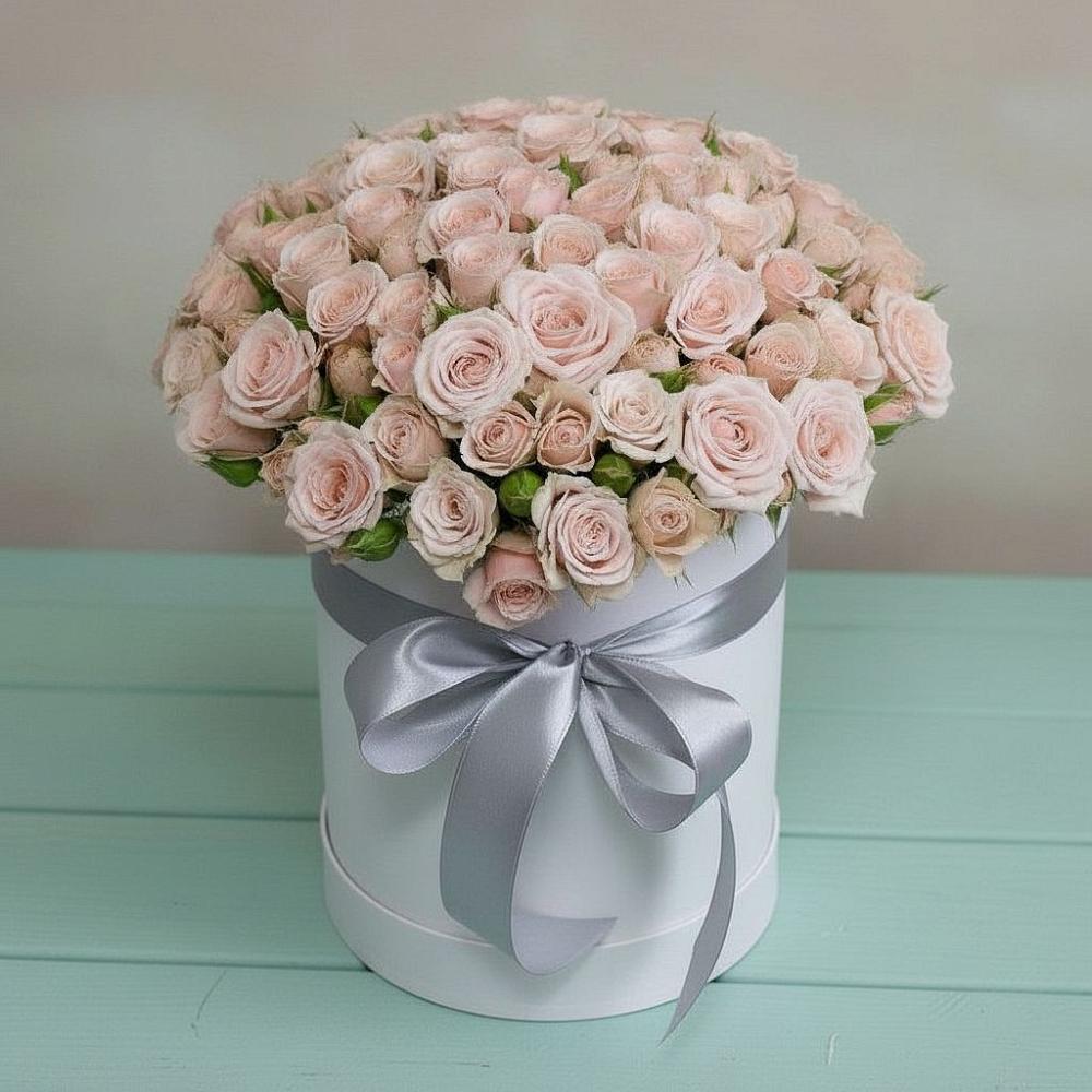 Цветочная композиция из Розы в шляпной коробке в Кабанске